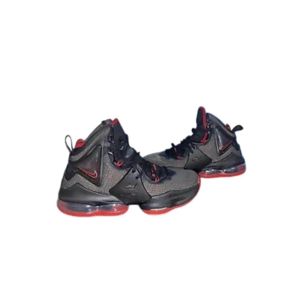 Nike | Shoes | Nike Lebron 9 Gs Bred Size 5y Black Red  display picture 3